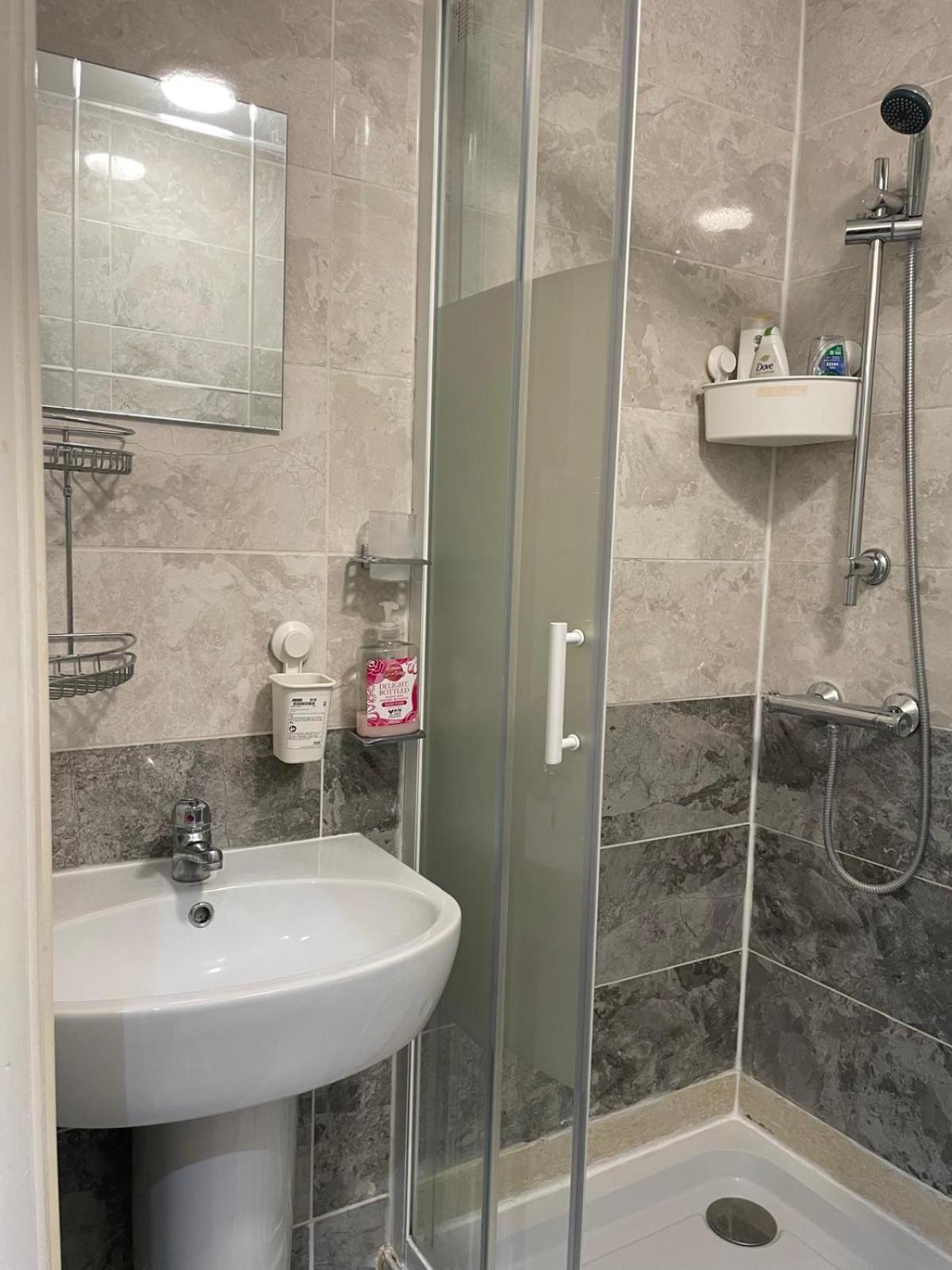 Accommodation Plus London Ngoại thất bức ảnh